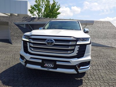 TOYOTA LAND CRUISER 300 - 6