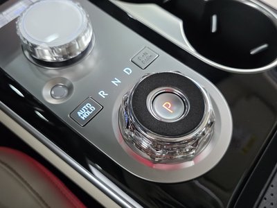 صورة مصغرة 12 لـ 2025 Genesis GV70