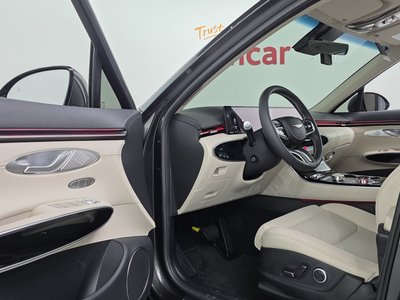 صورة مصغرة 16 لـ 2025 Genesis GV70