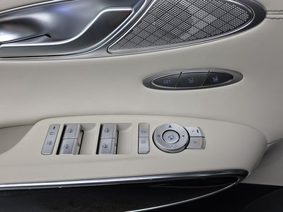صورة مصغرة 18 لـ 2025 Genesis GV70