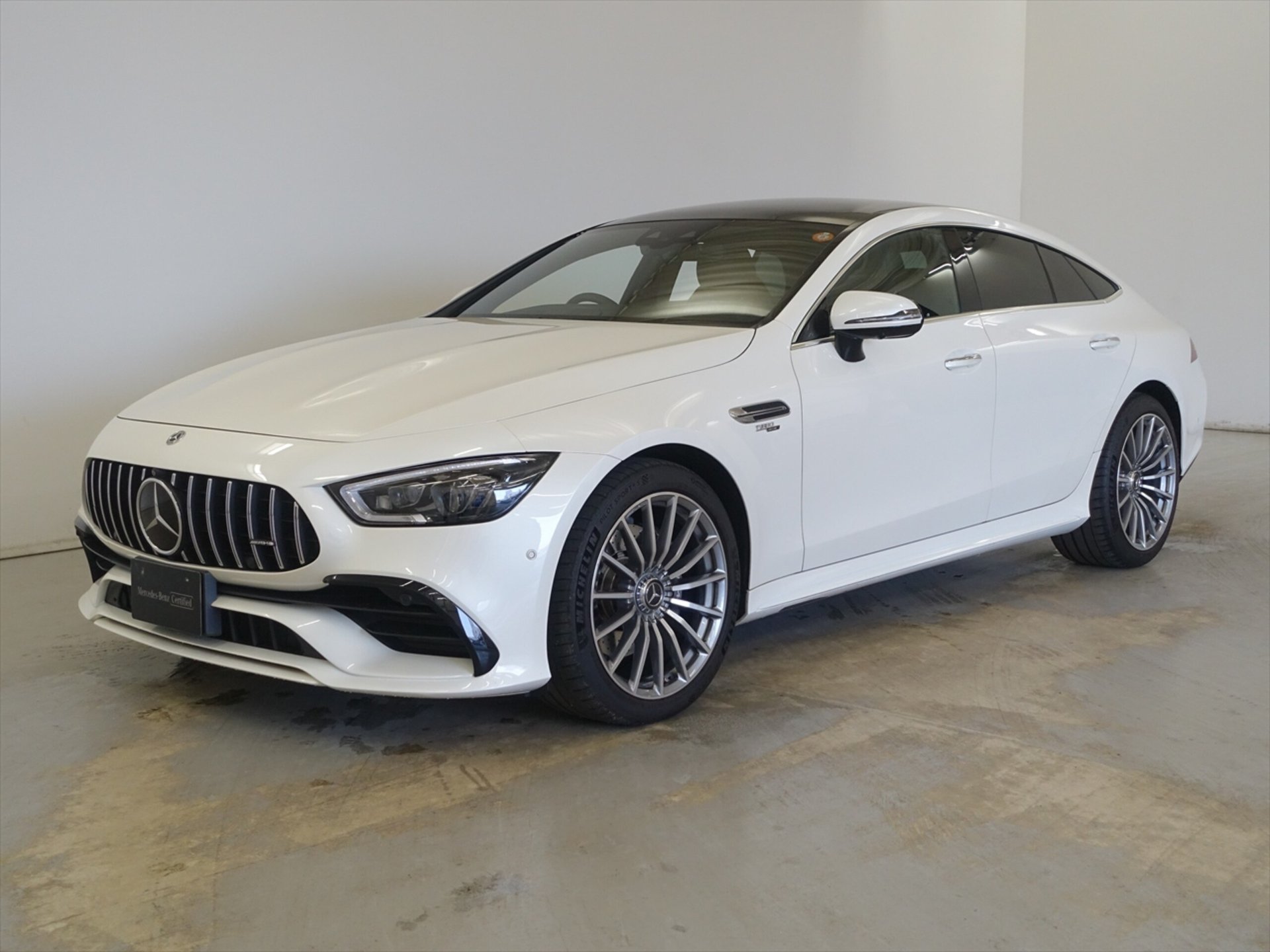 MERCEDES-BENZ GT AMG - View 1