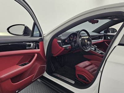 PORSCHE PANAMERA - 10