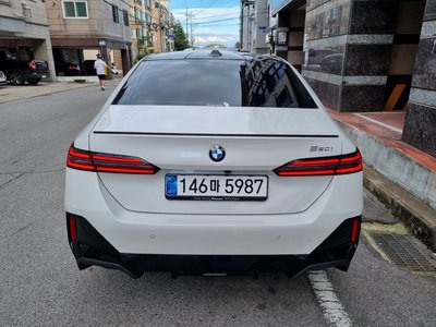 2025 BMW 5 SERIES 照片 3