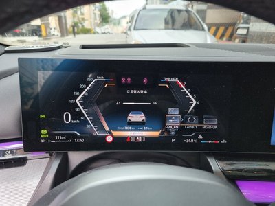 2025 BMW 5 SERIES 照片 7