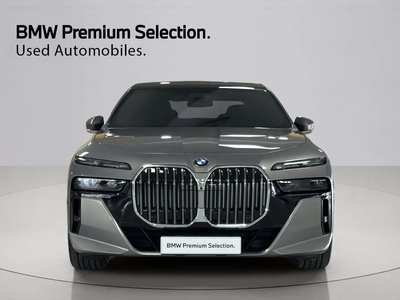 BMW 7 SERIES - 2