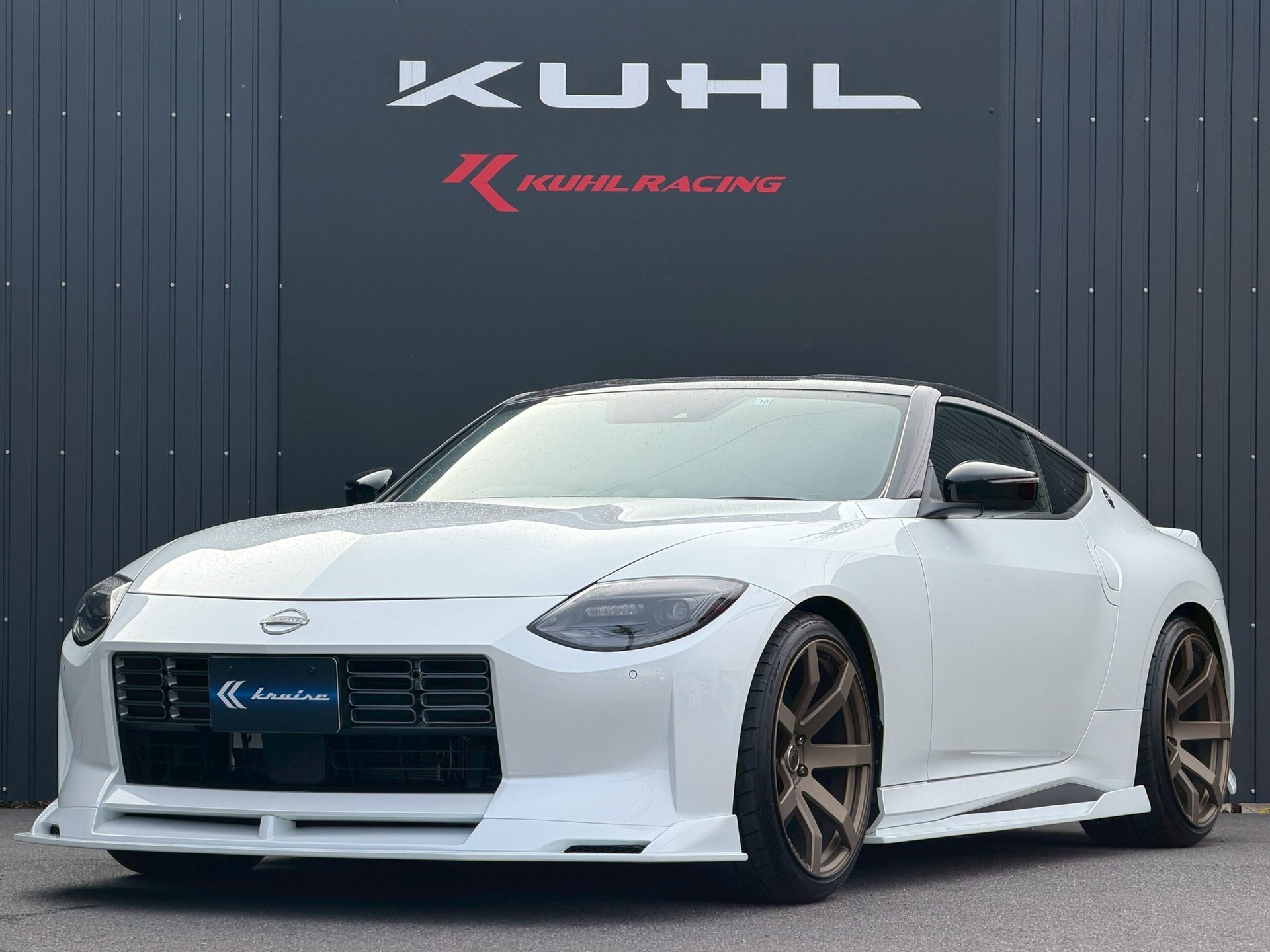 NISSAN FAIRLADY Z - View 1