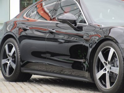 PORSCHE PANAMERA - 8