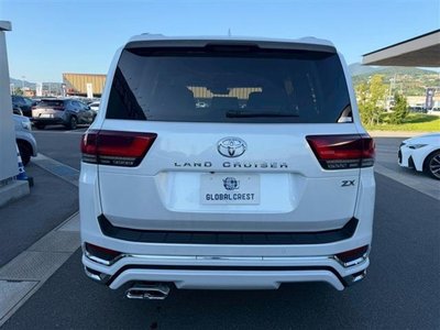 صورة مصغرة 12 لـ 2023 Toyota LAND CRUISER 300