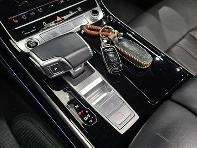 صورة مصغرة 12 لـ 2021 AUDI A8