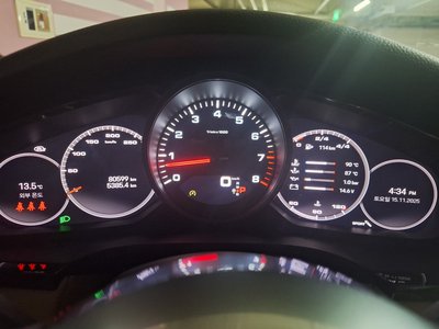 PORSCHE CAYENNE - 10