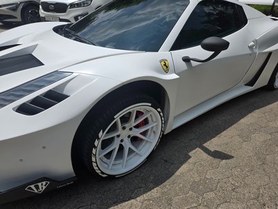2013 Ferrari 458 照片 6