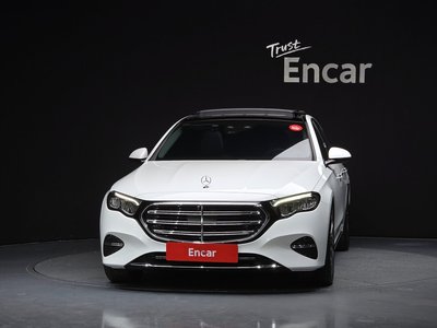 MERCEDES-BENZ E-CLASS - 2