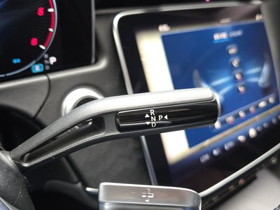 MERCEDES-BENZ E-CLASS - 9