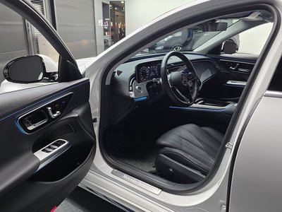 MERCEDES-BENZ E-CLASS - 10