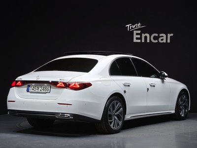 MERCEDES-BENZ E-CLASS - 4