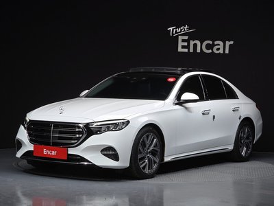 MERCEDES-BENZ E-CLASS - 1