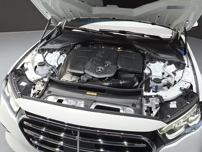 MERCEDES-BENZ E-CLASS - 7