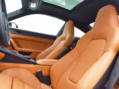 PORSCHE 911 - 9