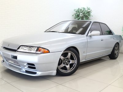 NISSAN SKYLINE