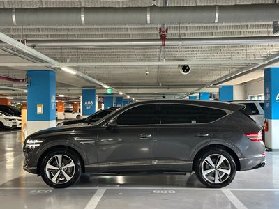 2021 Genesis GV80 photo 2