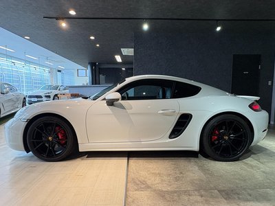 PORSCHE 718 - 6