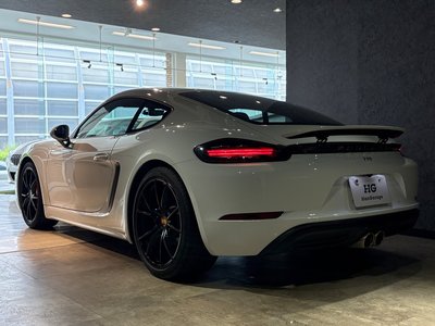 PORSCHE 718 - 5