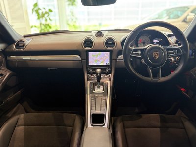 PORSCHE 718 - 9