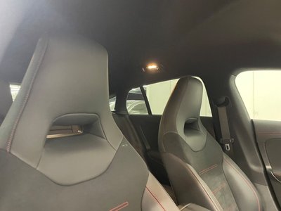 MERCEDES-BENZ CLA - 9