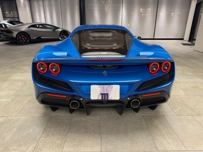 FERRARI F8 TRIBUTO - 8