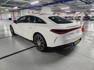 MERCEDES-BENZ EQS - 10