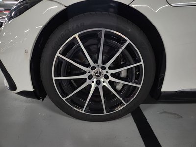 MERCEDES-BENZ EQS - 6