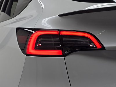 2021 Tesla MODEL Y photo 10