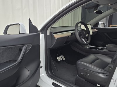 2021 Tesla MODEL Y thumbnail 13