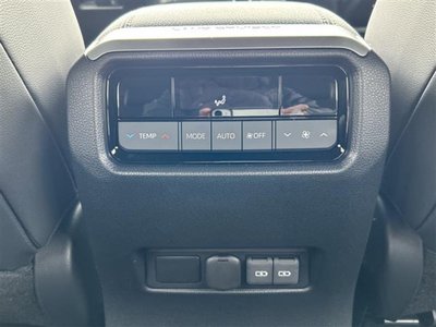 TOYOTA LAND CRUISER 250 - 8