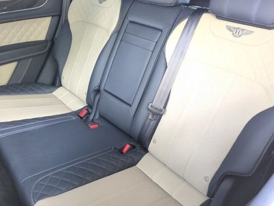 BENTLEY BENTAYGA - 6