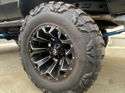 TOYOTA LAND CRUISER 70 - 10