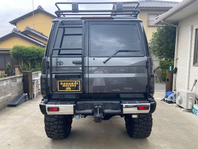 TOYOTA LAND CRUISER 70 - 7