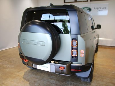 صورة 8 لـ 2024 LAND Rover DEFENDER