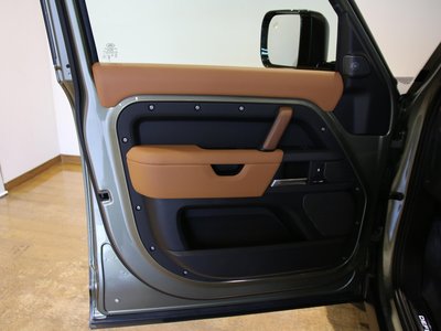 صورة مصغرة 21 لـ 2024 LAND Rover DEFENDER