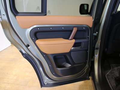 صورة مصغرة 24 لـ 2024 LAND Rover DEFENDER