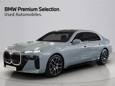 BMW 7 SERIES - 1