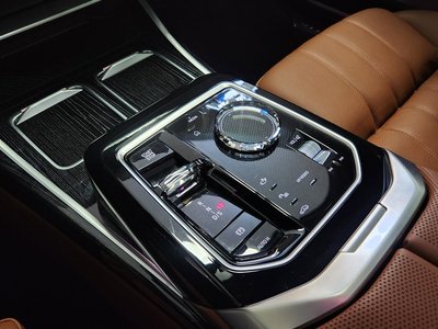 BMW 7 SERIES - 9