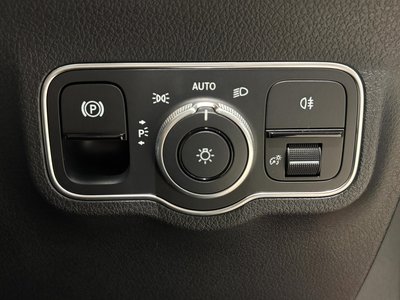 2025 Mercedes-BENZ GLB — миниатюра 21