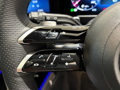 2025 Mercedes-BENZ GLB — миниатюра 24