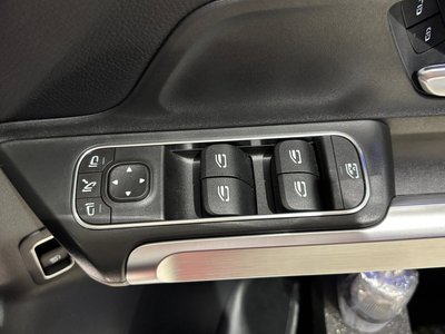 2025 Mercedes-BENZ GLB — миниатюра 20