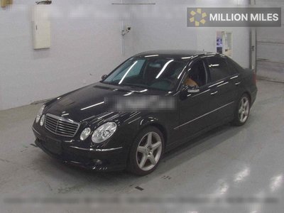 MERCEDES-BENZ E-CLASS - 4