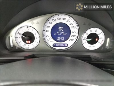 MERCEDES-BENZ E-CLASS - 6