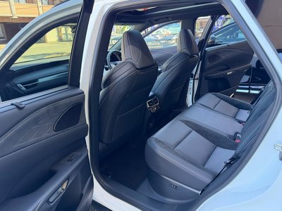 2026 Lexus RX 缩略图 32