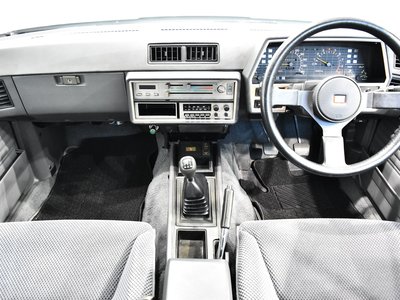 NISSAN SKYLINE COUPE - 5