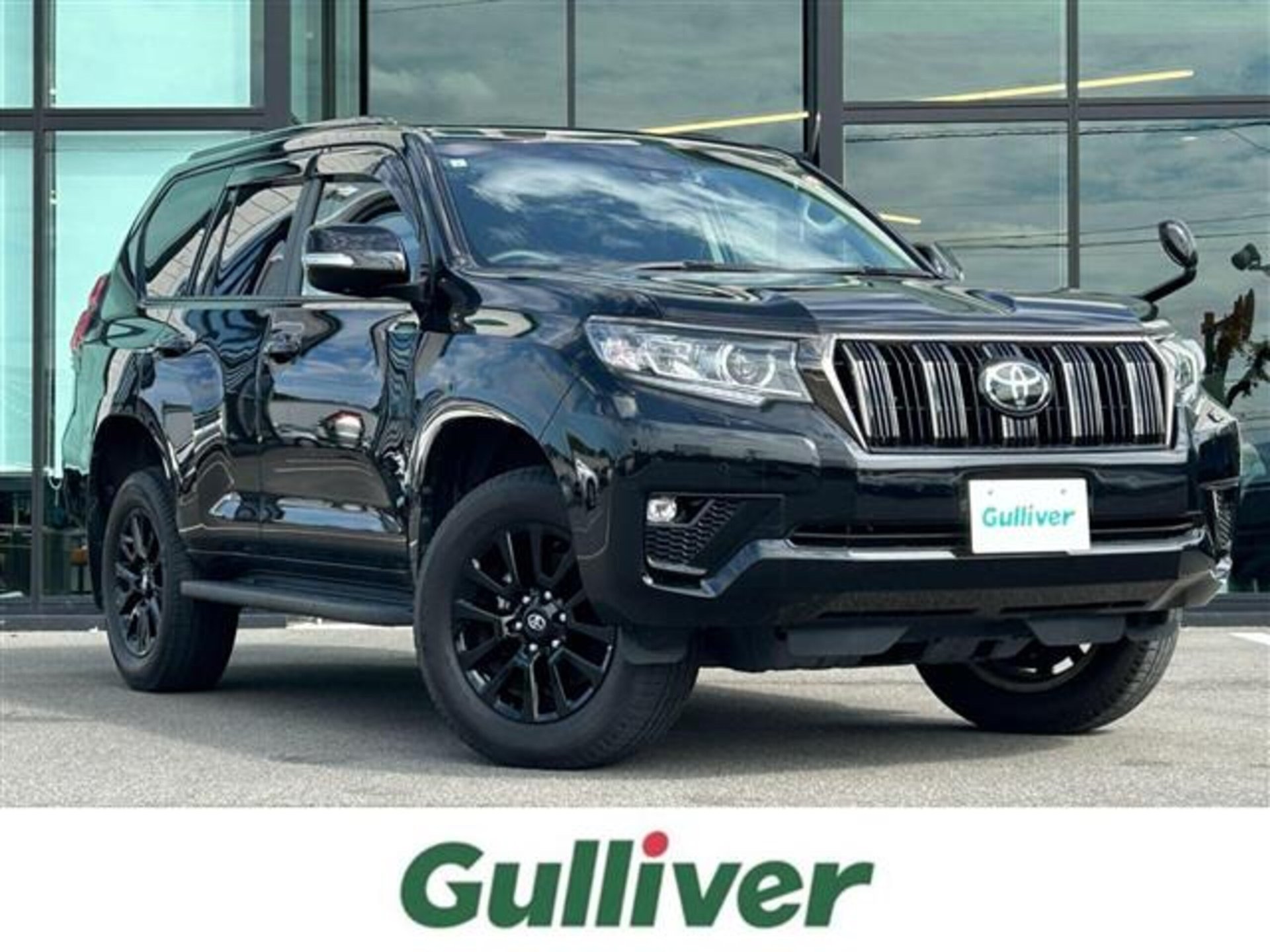 TOYOTA LAND CRUISER PRADO - View 1